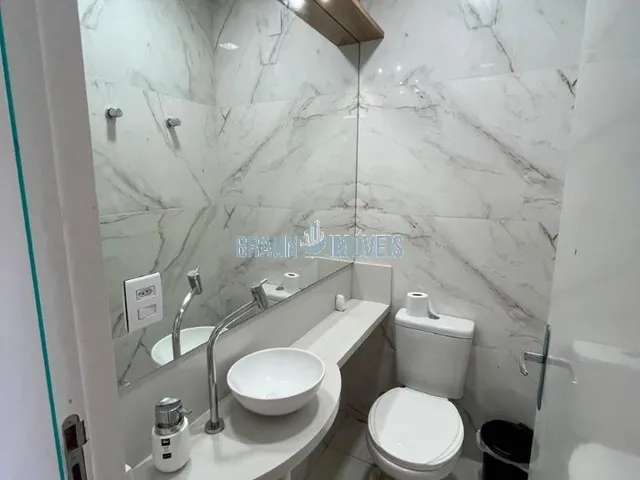 Imagem 2: Sobrado com piscina, 2 Dormitórios, 2 banheiros, lavabo
