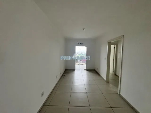 Imagem 11: Apartamento de frente 2 dormitórios Grande em Cachoeirinha Bairro Vista Alegre-Sacada