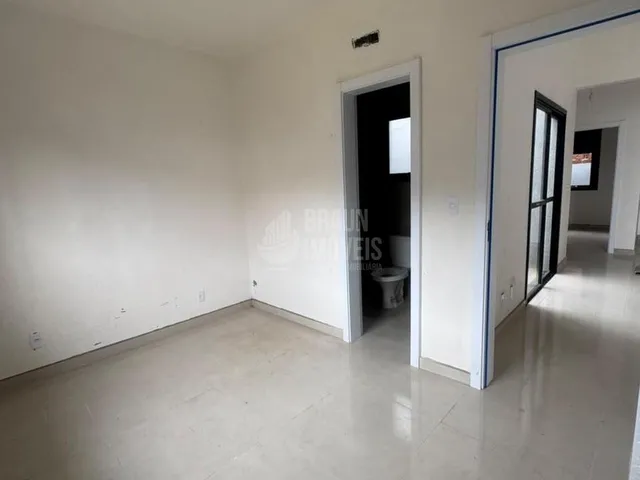 Imagem 2: P style="line-height: 1.4;">Descubra esta charmosa casa localizada no Terra Nova, no