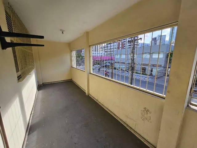 Imagem 6: PRÉDIO COM 2 PAVIMENTOS NA AVENIDA CONSELHEIRO AGUIAR