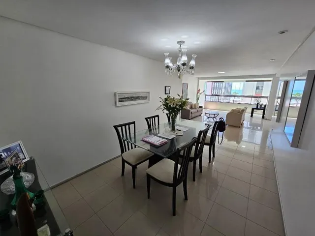 Imagem 4: Edf. Tobias Barreto Apartamento à Venda com Vista para o Mar - Rua dos Navegantes / Boa