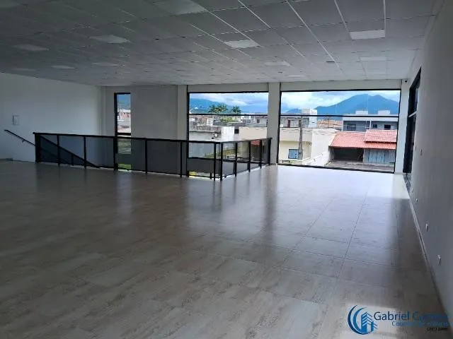 Imagem 14: Salão Comercial para Locação em Garuva-Sc, Bairro Loteamento Viverdi: 1 Sala, 4 Banheiros, 4 Vagas de Garagem, 373M²