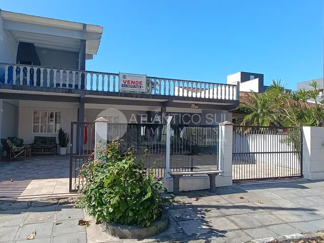 Imagem: Casa com piscina balneário Praia Grande