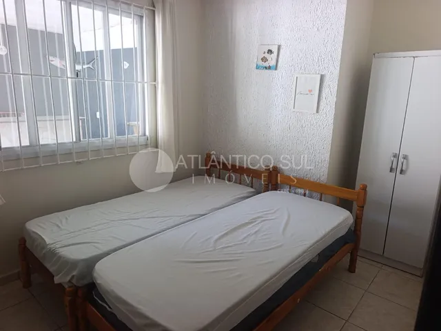 Imagem 10: Casa com piscina balneário Praia Grande pertinho do mar