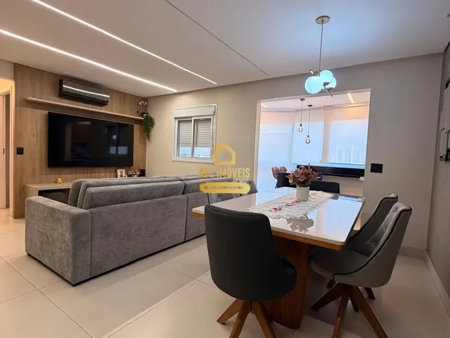 Imagem: O apartamento possui 3 Dormitórios, 1 Suíte, 2 Banheiros,