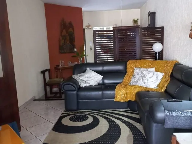 Imagem: Casa com 3 Dormitórios À Venda, 250 M²