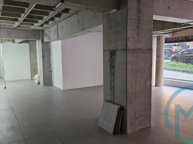 Imagem: Salão Comercial de 120 M² na Esquina da