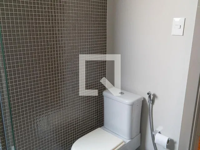 Imagem 11: Localizado no charmoso bairro de Higienópolis, este apartamento oferece uma excelente
