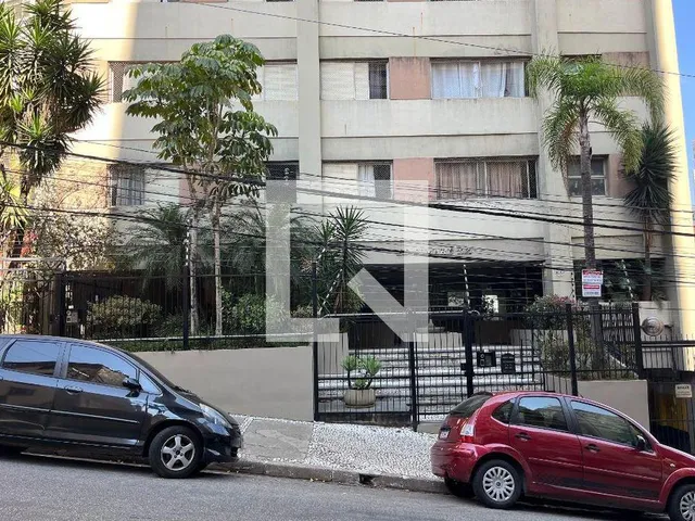 Imagem 13: Localizado na vibrante cidade de São Paulo, este apartamento oferece uma experiência de