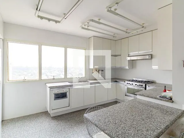 Imagem 5: Descubra um espetacular apartamento à venda no prestigiado bairro de Higienópolis. Com