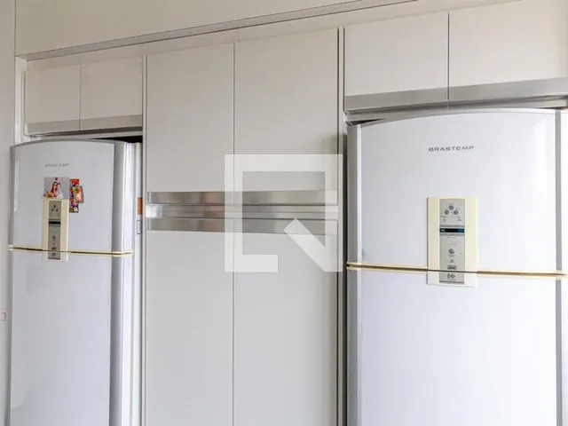 Imagem 3: Descubra um espetacular apartamento à venda no prestigiado bairro de Higienópolis. Com