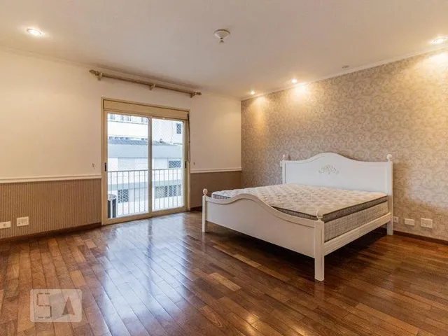 Imagem 7: Agende sua Visita Agora Mesmo. Para Venda Com 3 Quartos e 5 Banheiros, 370 m² em