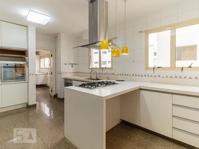 Imagem 12: Agende sua Visita Agora Mesmo. Para Venda Com 3 Quartos e 5 Banheiros, 370 m² em