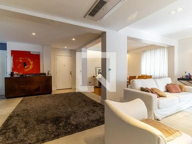 Imagem: Este espaçoso apartamento localizado em