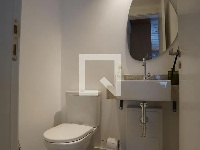 Imagem 4: Localizado no charmoso bairro do Sumaré, em São Paulo, este espaçoso apartamento de