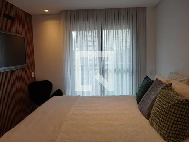 Imagem 3: Localizado no charmoso bairro do Sumaré, em São Paulo, este espaçoso apartamento de