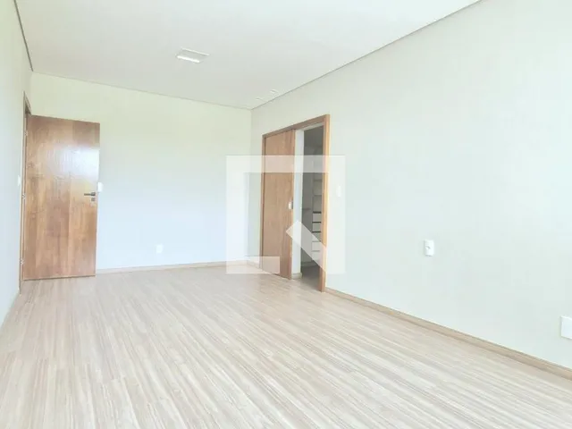 Imagem 4: Casa 340m2 Lote 504m2 Casa 4 quartos 3 suites, sendo uma suíte master com Closet e