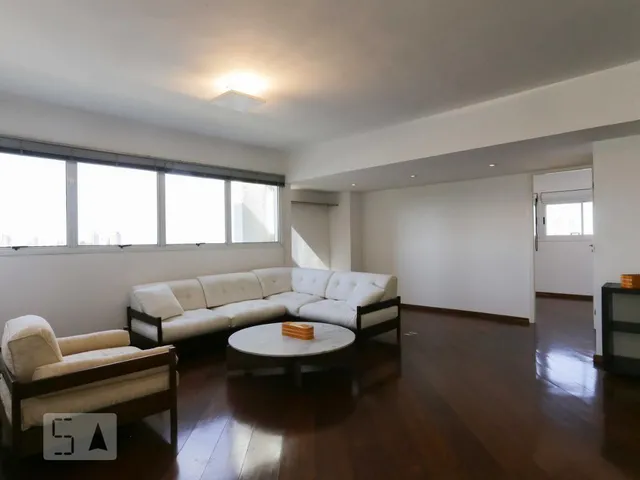 Imagem: Este espaçoso apartamento localizado no