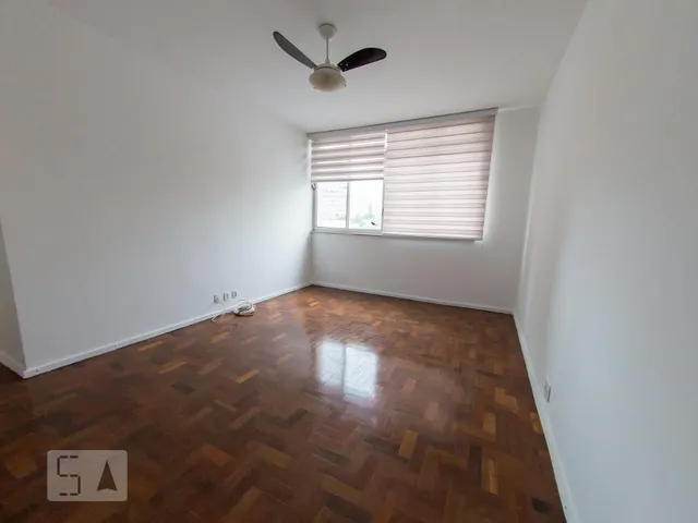 Imagem: Este espaçoso apartamento localizado no