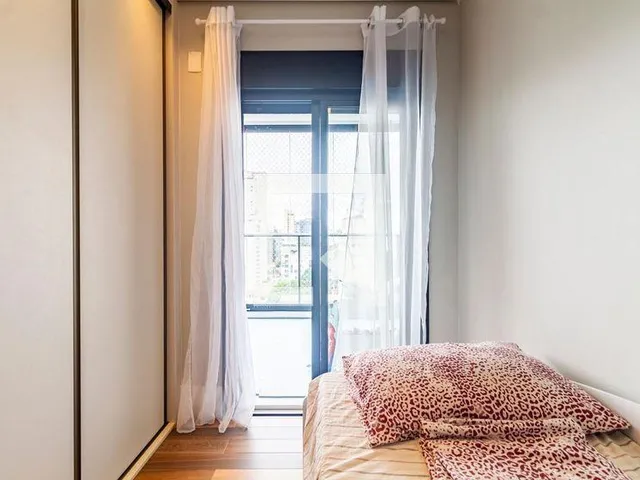 Imagem 4: Este espaçoso apartamento mobiliado, localizado no charmoso bairro do Sumaré, oferece