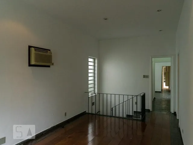 Imagem 2: 0 Casa com 5 dormitórios