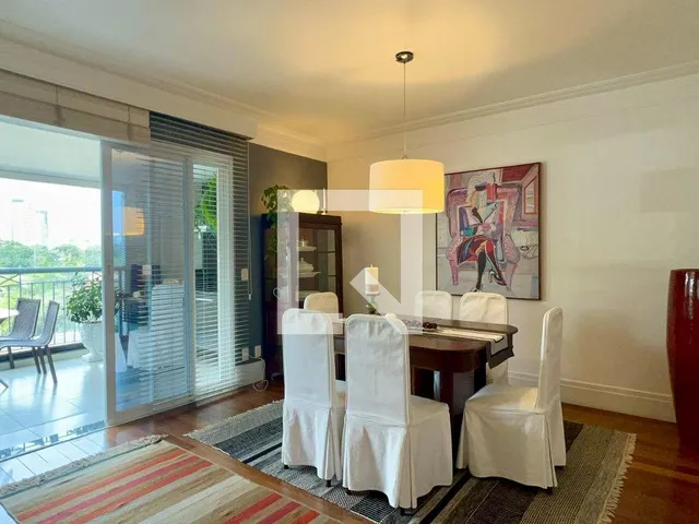 Imagem 13: Localizado no charmoso bairro do Sumaré, em São Paulo, este apartamento oferece uma