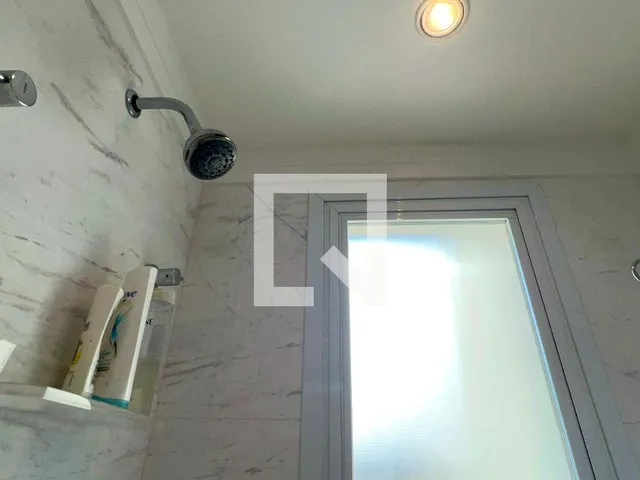 Imagem 3: Localizado no charmoso bairro do Sumaré, em São Paulo, este apartamento oferece uma