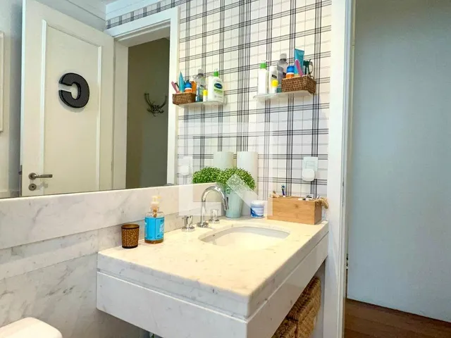 Imagem 2: Localizado no charmoso bairro do Sumaré, em São Paulo, este apartamento oferece uma