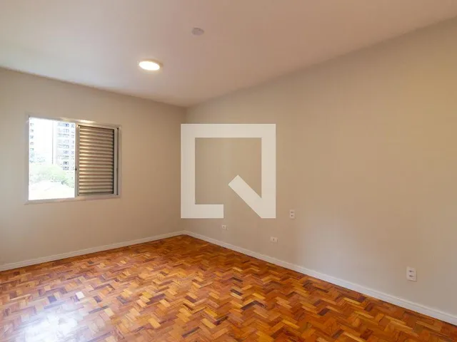 Imagem 9: Localizado no vibrante bairro de Pinheiros, em São Paulo, este apartamento oferece uma