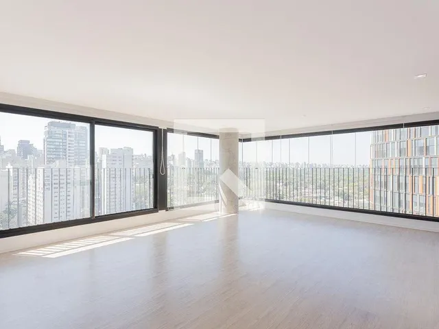 Imagem: Este espaçoso apartamento oferece um ambiente