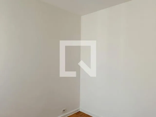 Imagem 15: Localizado em São Paulo, este apartamento oferece uma experiência de moradia