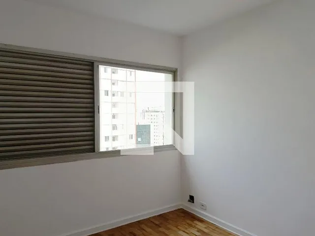 Imagem 7: Localizado em São Paulo, este apartamento oferece uma experiência de moradia
