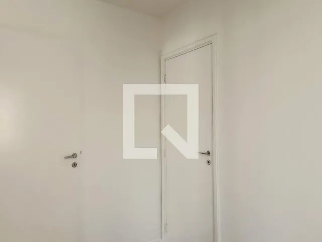 Imagem 2: Localizado em São Paulo, este apartamento oferece uma experiência de moradia
