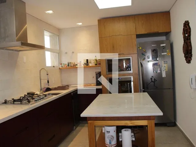 Imagem 5: Este espaçoso apartamento oferece uma excelente oportunidade para quem busca conforto e