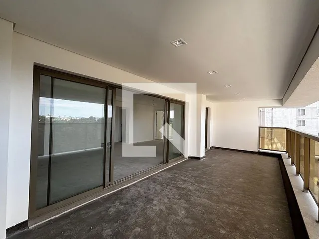 Imagem 2: Localizado na vibrante cidade de São Paulo, este apartamento oferece uma combinação