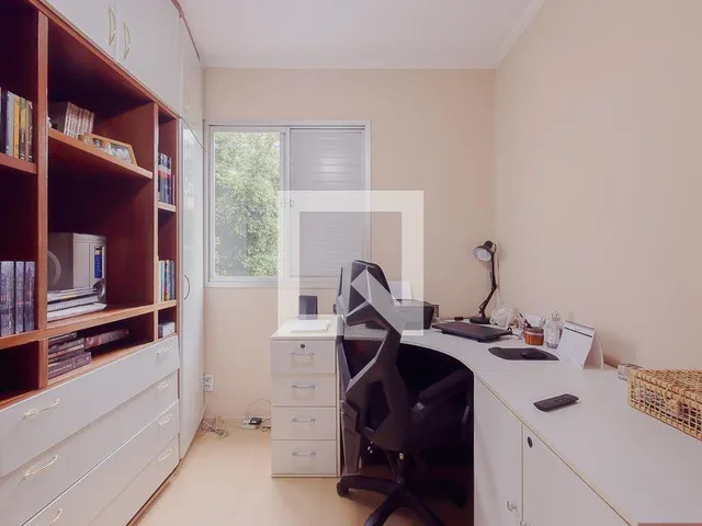 Imagem 12: Este espaçoso apartamento de 72 metros quadrados está localizado no charmoso bairro da
