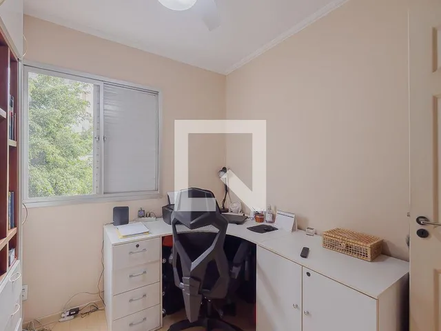 Imagem 9: Este espaçoso apartamento de 72 metros quadrados está localizado no charmoso bairro da