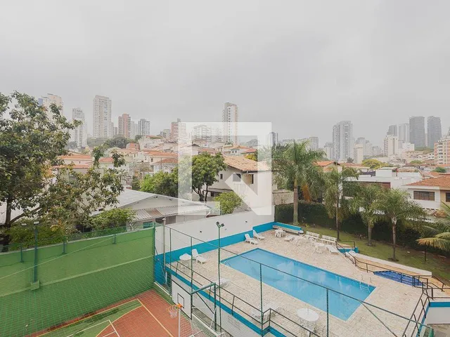 Imagem 10: Este espaçoso apartamento de 72 metros quadrados está localizado no charmoso bairro da
