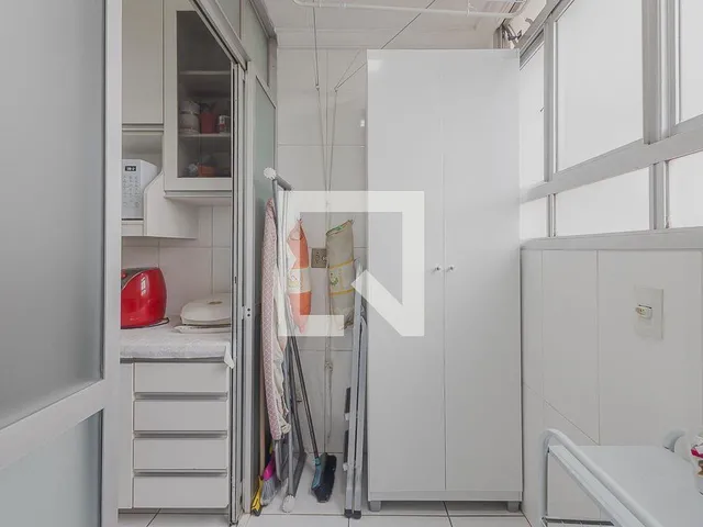 Imagem 13: Este espaçoso apartamento de 72 metros quadrados está localizado no charmoso bairro da