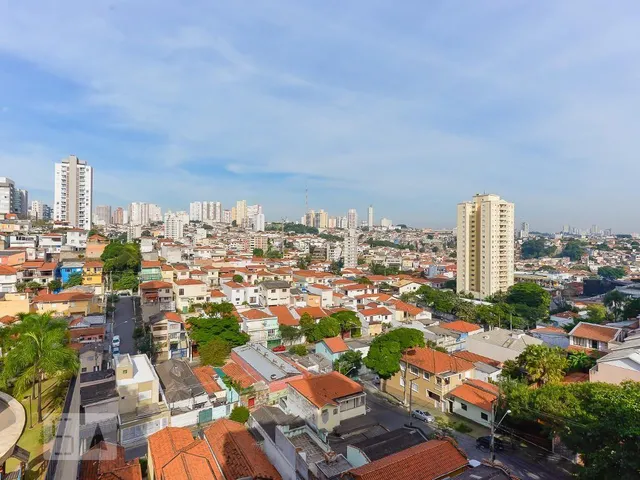 Imagem 14: Este espaçoso apartamento de 114 metros quadrados oferece o equilíbrio perfeito entre