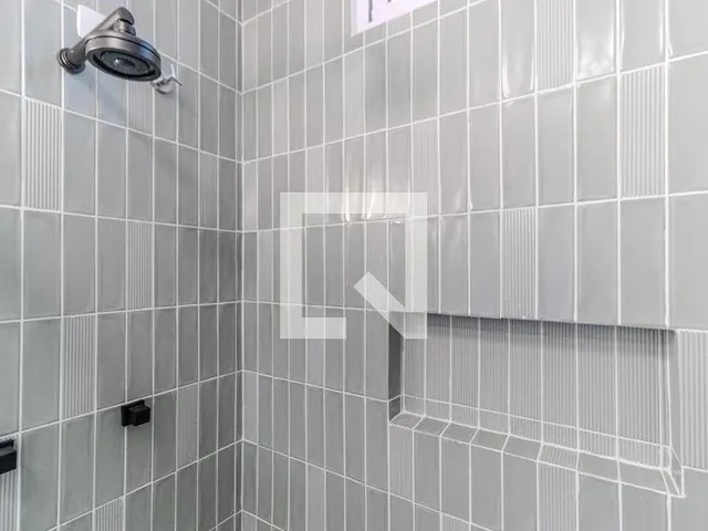 Imagem 10: Este espaçoso apartamento de 138 metros quadrados oferece uma excelente oportunidade