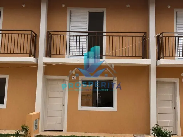 Imagem: A casa possui 2 Dormitórios, 2 Banheiros, 2 Vagas na