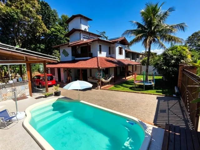Imagem: Alugo casa ampla com 04 quartos, 04 vagas