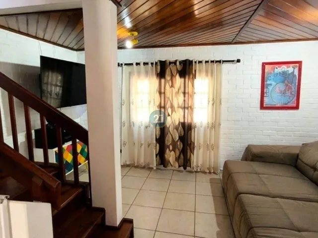 Imagem 2: Alugo casa ampla com 04 quartos, 04 vagas de garagem, piscina, em terreno com 500m²