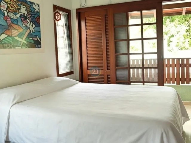 Imagem 9: Alugo casa ampla com 04 quartos, 04 vagas de garagem, piscina, em terreno com 500m²