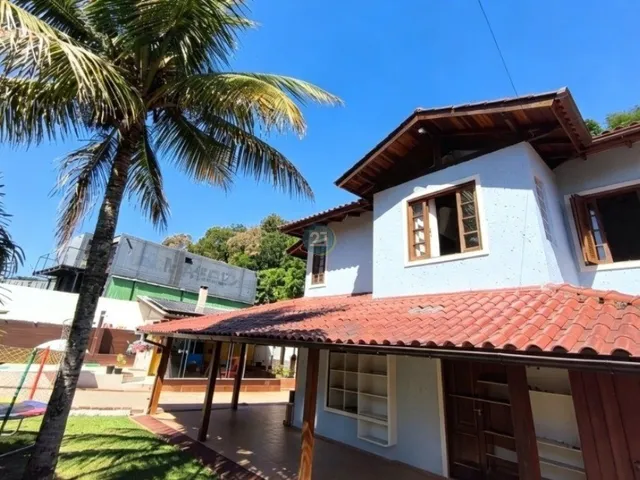 Imagem 15: Alugo casa ampla com 04 quartos, 04 vagas de garagem, piscina, em terreno com 500m²