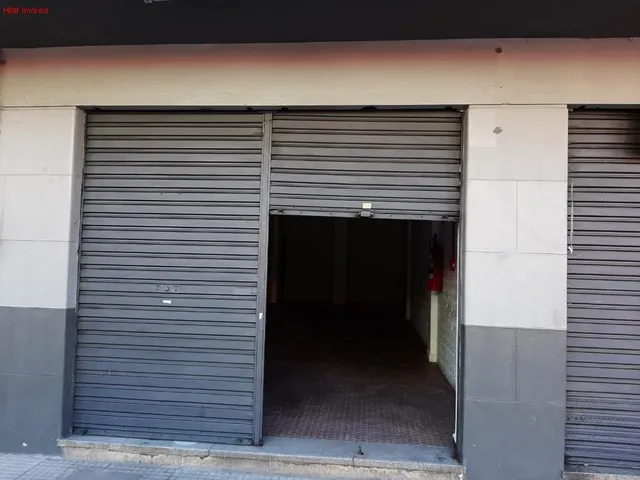 Imagem 8: Loja Comercial em Ótima Localização. Amplo Espaço com Pé Direito Alto. Agende Visita