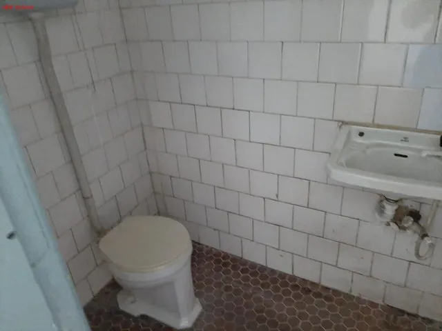 Imagem 7: Loja Comercial em Ótima Localização. Amplo Espaço com Pé Direito Alto. Agende Visita