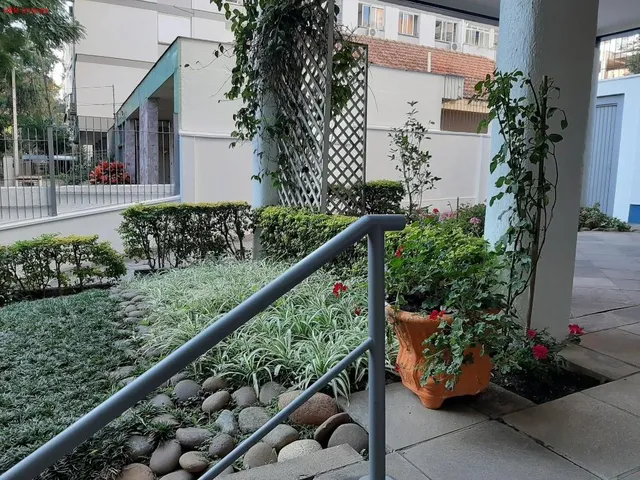 Imagem 6: Apto com dois dorm., amplo, arejado e ensolarado, 5º andar, lateral norte, prédio com