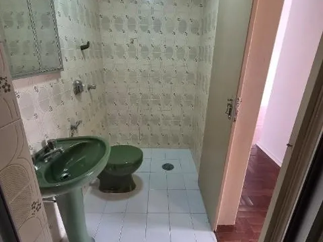 Imagem 13: Apto com dois dorm., amplo, arejado e ensolarado, 5º andar, lateral norte, prédio com
